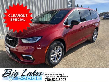 2025 Chrysler Pacifica All Wheel Drive-Adaptive Cruise-Stow & Go Seats-Power Doors 