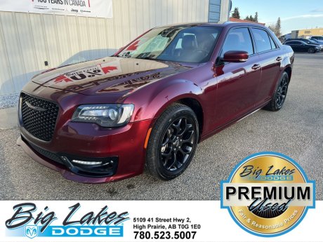 2021 Chrysler 300S All Wheel Drive-Heated Leather Seats-Remote Start-Black Pack 