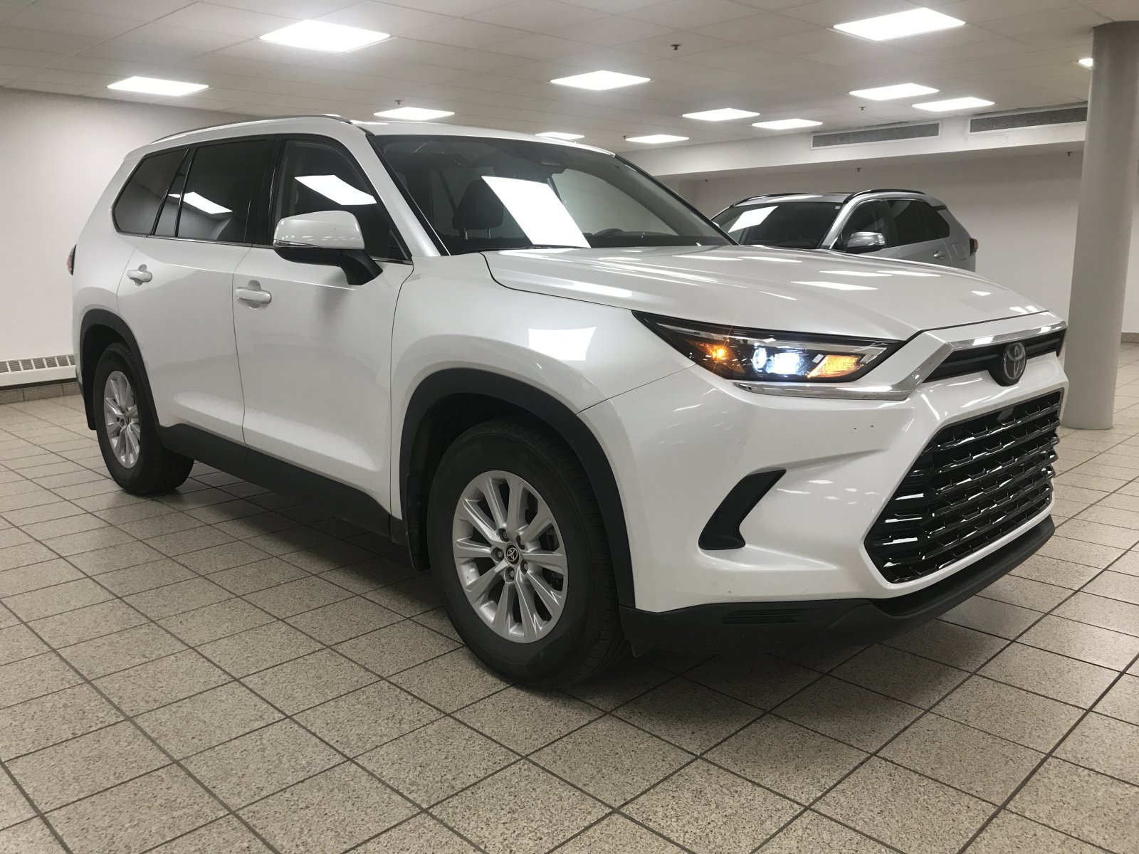 2024 Toyota Grand Highlander Hybrid for sale in Calgary, AB | Used ...