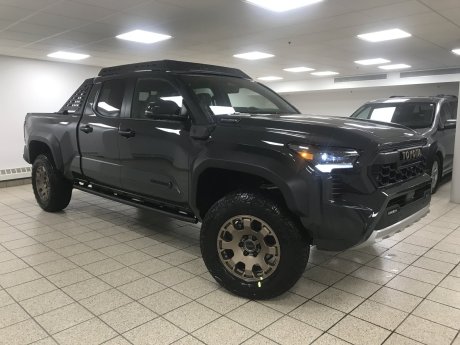 2025 Toyota Tacoma Hybrid Trailhunter 