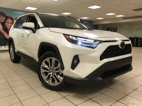 2025 Toyota RAV4 XLE 