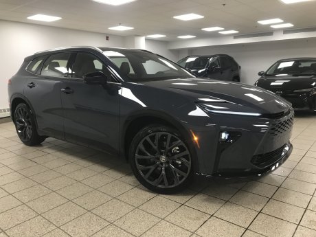 2025 Toyota Crown Signia Hybrid LIMITED 