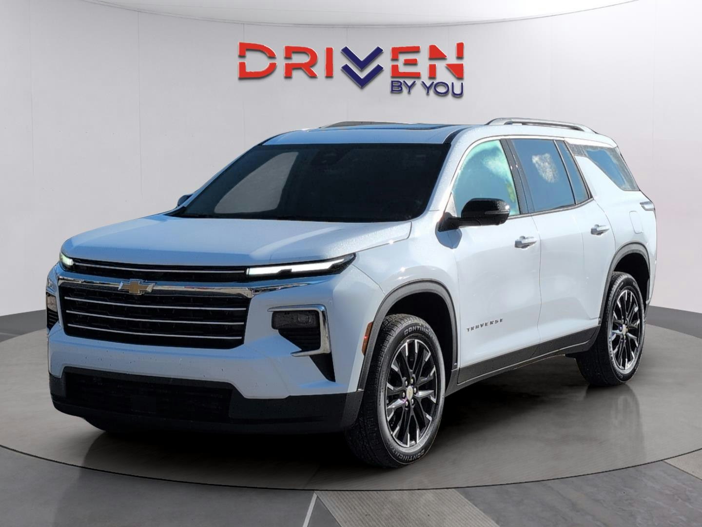 2026 Chevrolet Traverse FWD LT (CC90910) Main Image