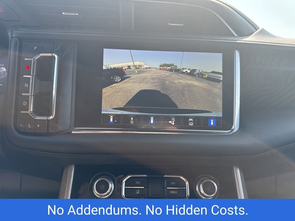 2023 GMC Yukon Denali (MM29687SA) Main Image