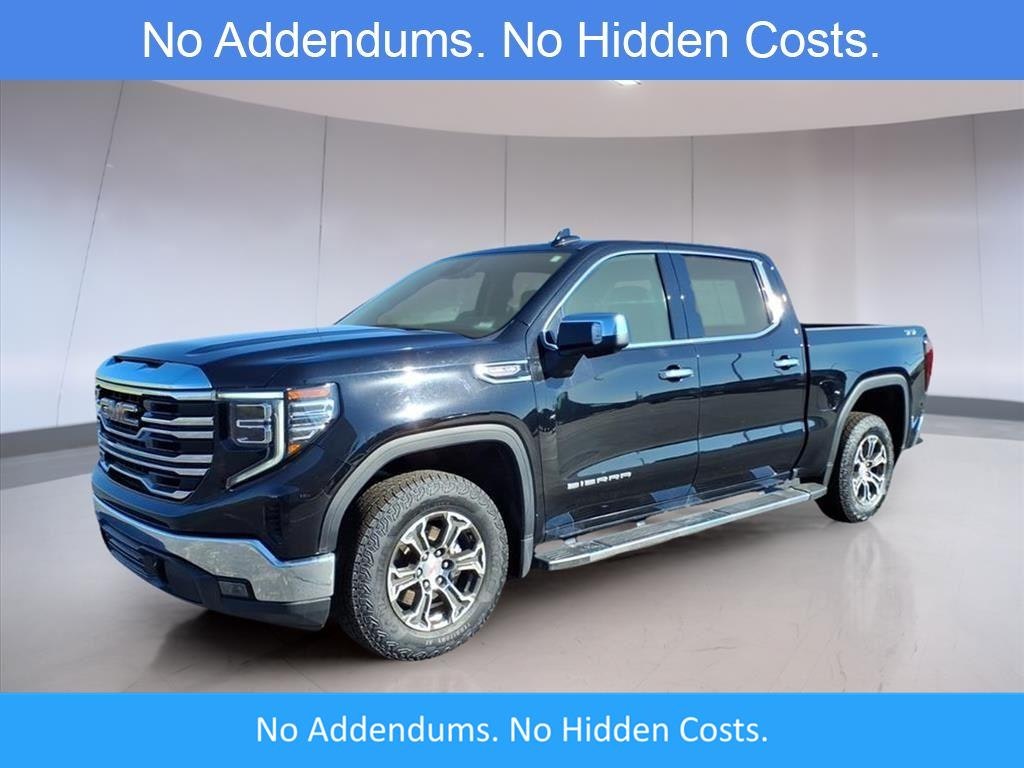 2024 GMC Sierra 1500 SLT (MM04393SA) Main Image