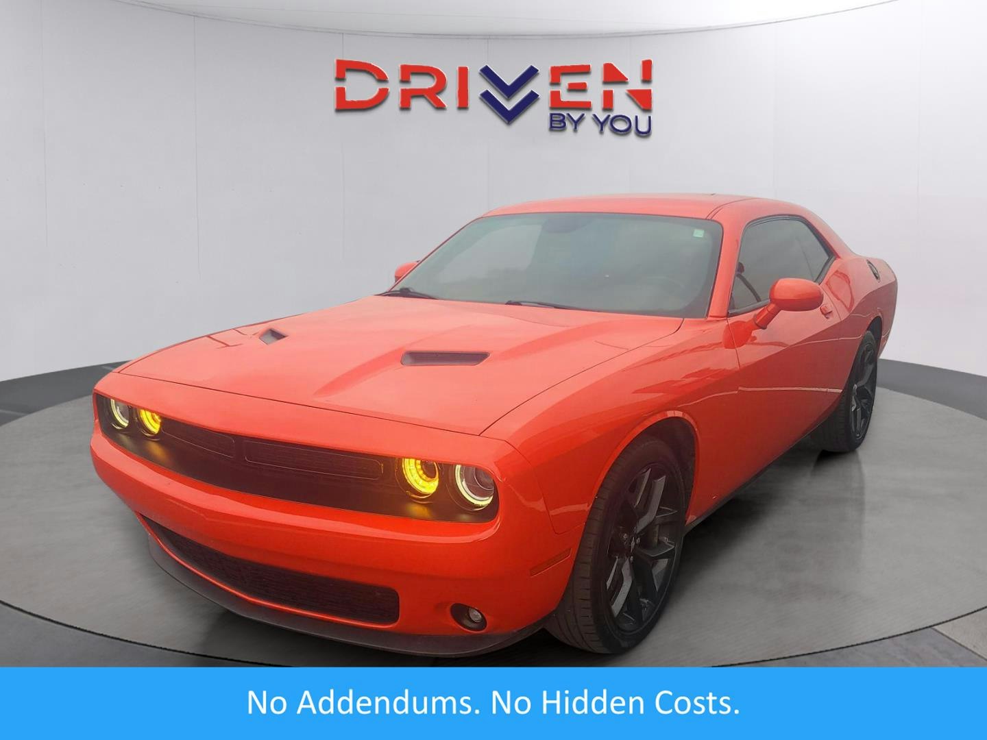 2020 Dodge Challenger SXT (MM94959TA) Main Image