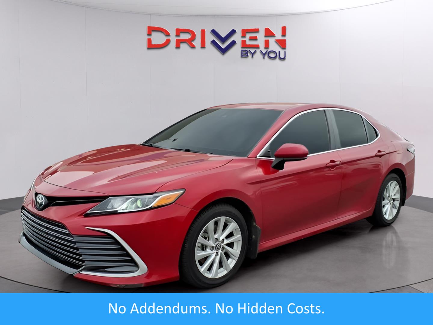 2023 Toyota Camry LE (MM43395T) Main Image