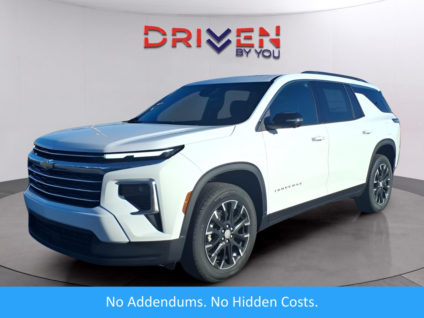 2026 Chevrolet Traverse FWD LT (MM01878) Main Image