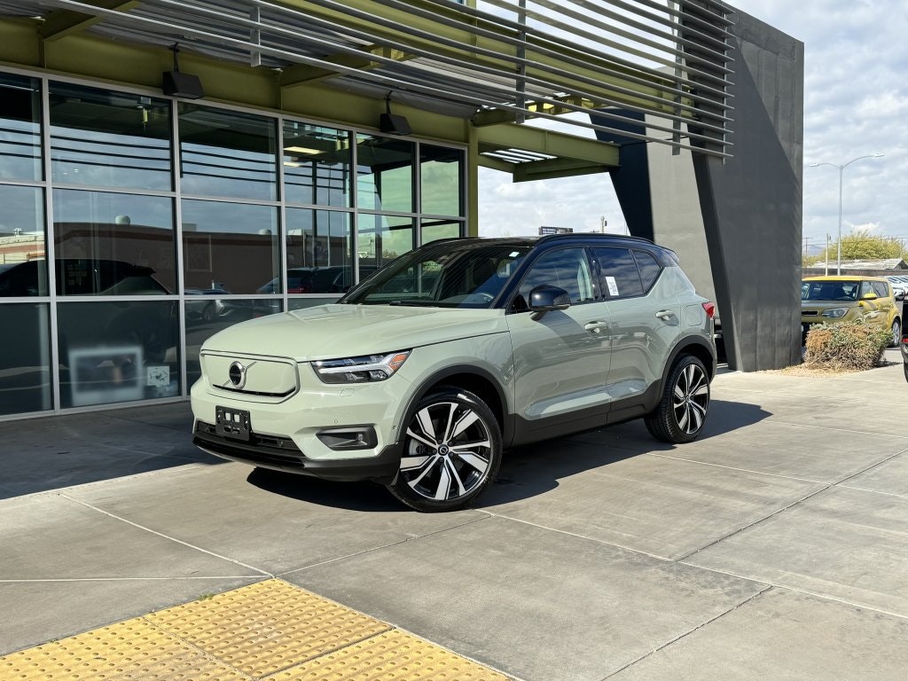 2022 Volvo XC40 Recharge Pure Electric Twin Plus (649334) Main Image