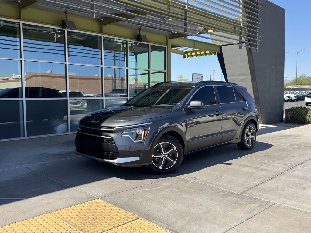 2023 Kia Niro EX (082103) Main Image