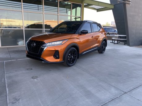 2021 Nissan Kicks SR