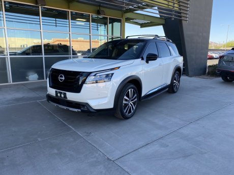 2023 Nissan Pathfinder Platinum