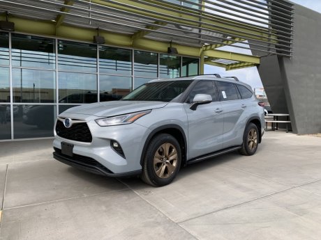 2022 Toyota Highlander Hybrid Bronze Edition