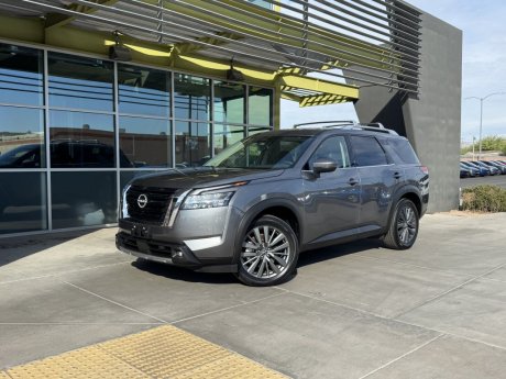 2022 Nissan Pathfinder SL