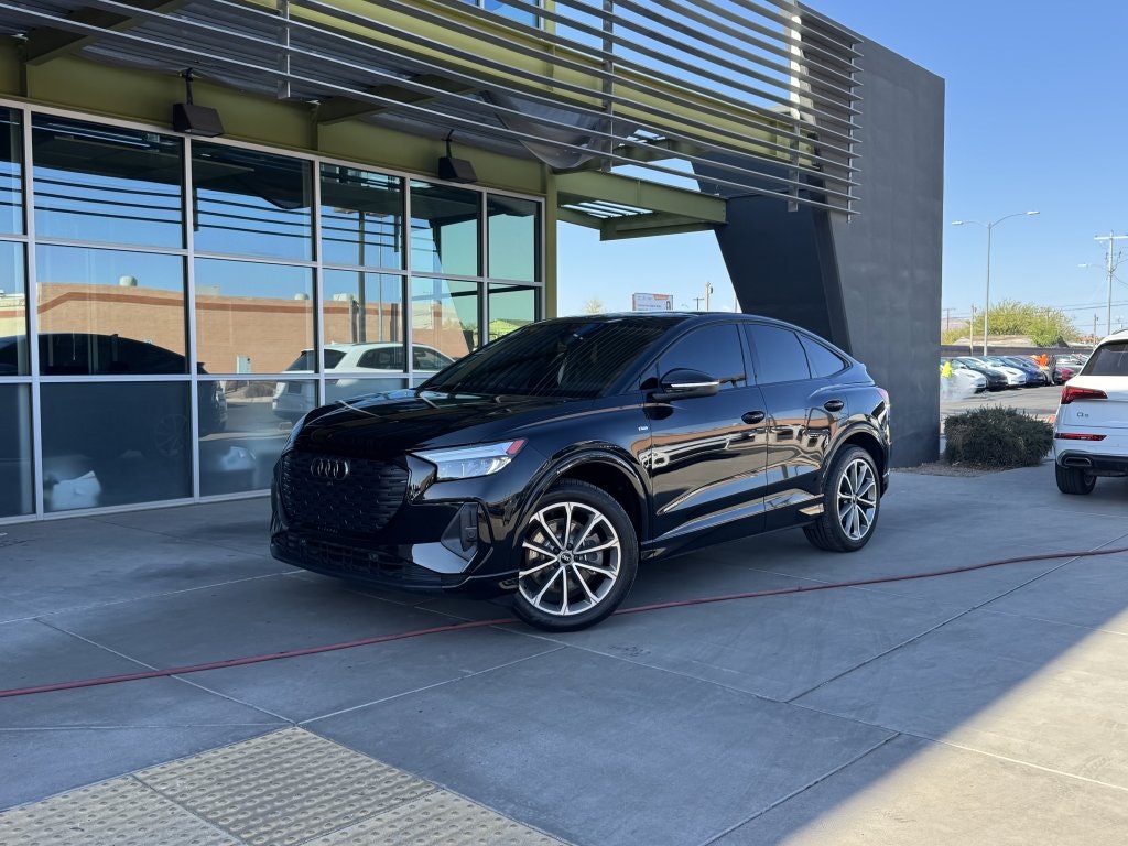 2022 Audi Q4 e-tron Sportback Premium Plus (030447) Main Image