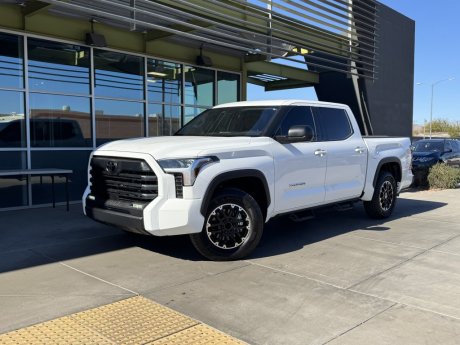 2022 Toyota Tundra 2WD SR5