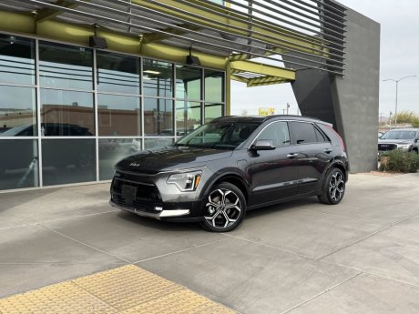 2023 Kia Niro Plug-In Hybrid SX Touring