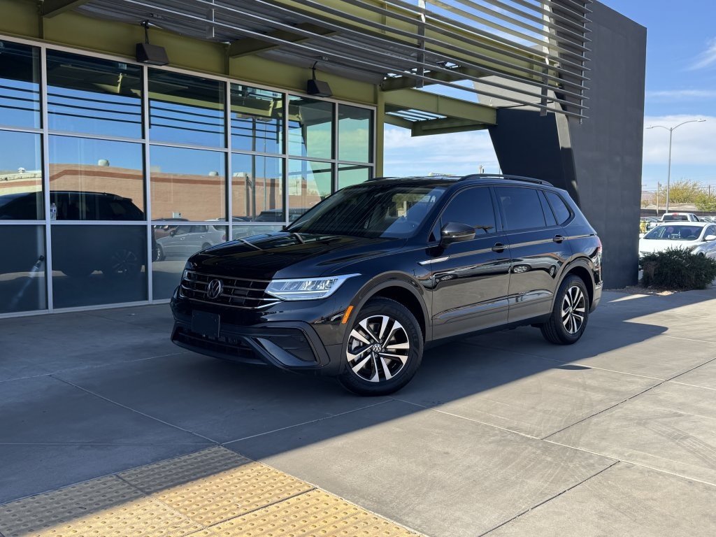 2024 Volkswagen Tiguan S (105602) Main Image