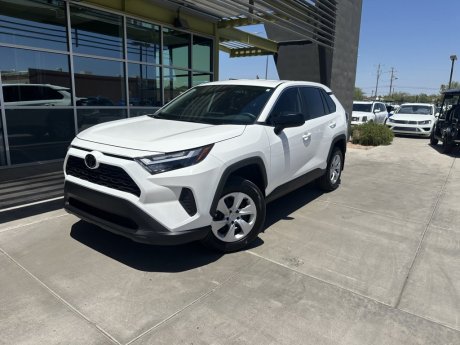 2024 Toyota RAV4 LE
