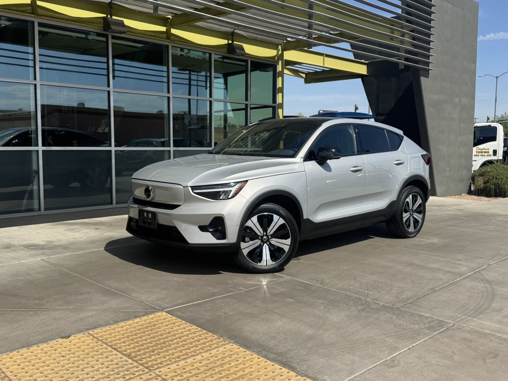 2023 Volvo C40