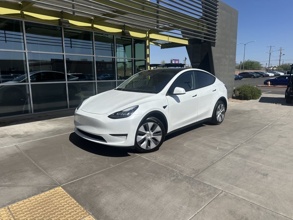 2023 Tesla Model Y Long Range (115014) Main Image
