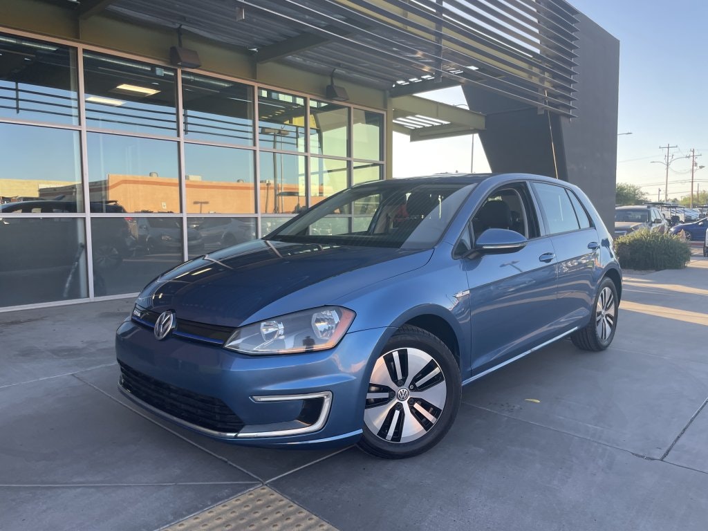 2016 Volkswagen e-Golf SE (913724) Main Image