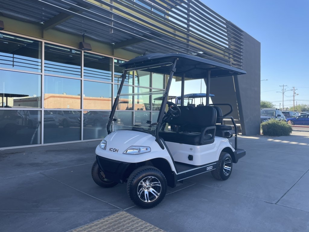 2024 Icon i40 EV Golf Cart (160493) Main Image