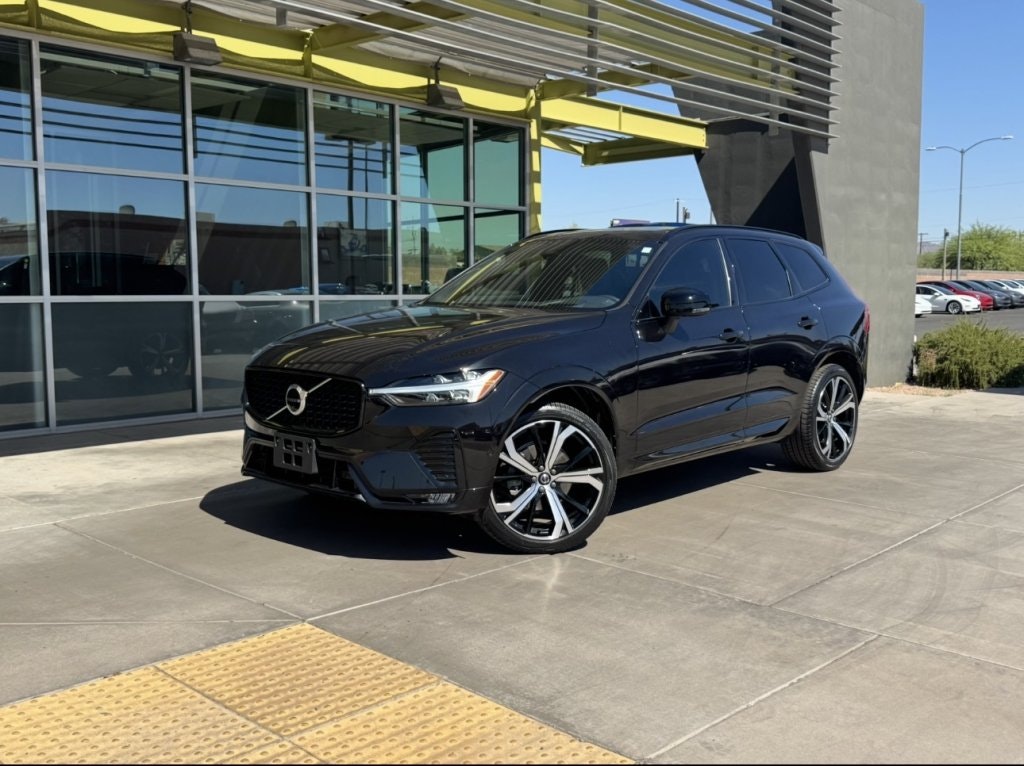 2022 Volvo XC60 R-Design (088345) Main Image