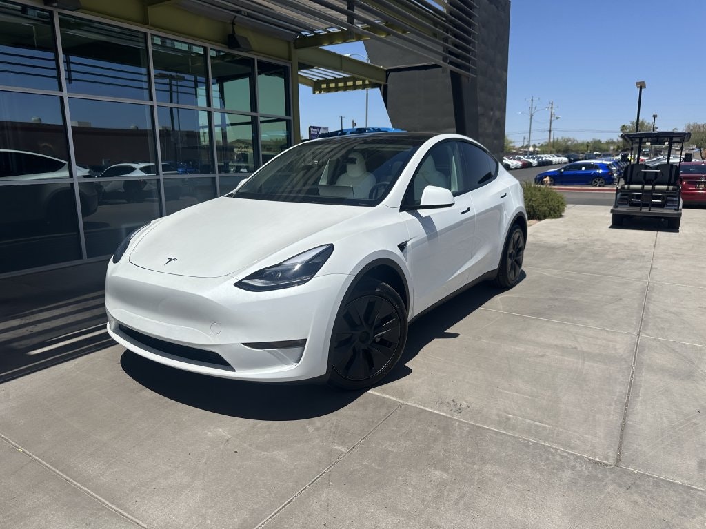 2024 Tesla Model Y Long Range (167874) Main Image
