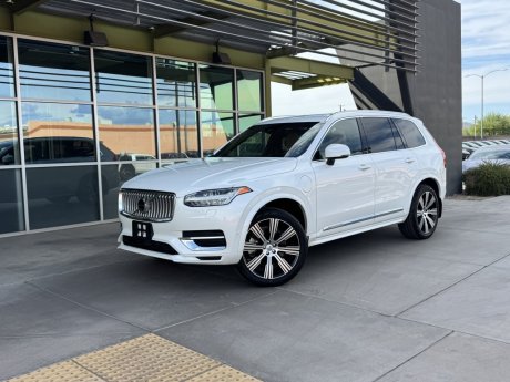 2024 Volvo XC90 Recharge Plug-In Hybrid Ultimate Bright Theme