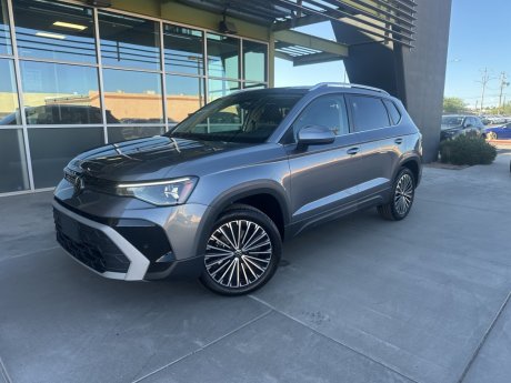 2025 Volkswagen Taos SE