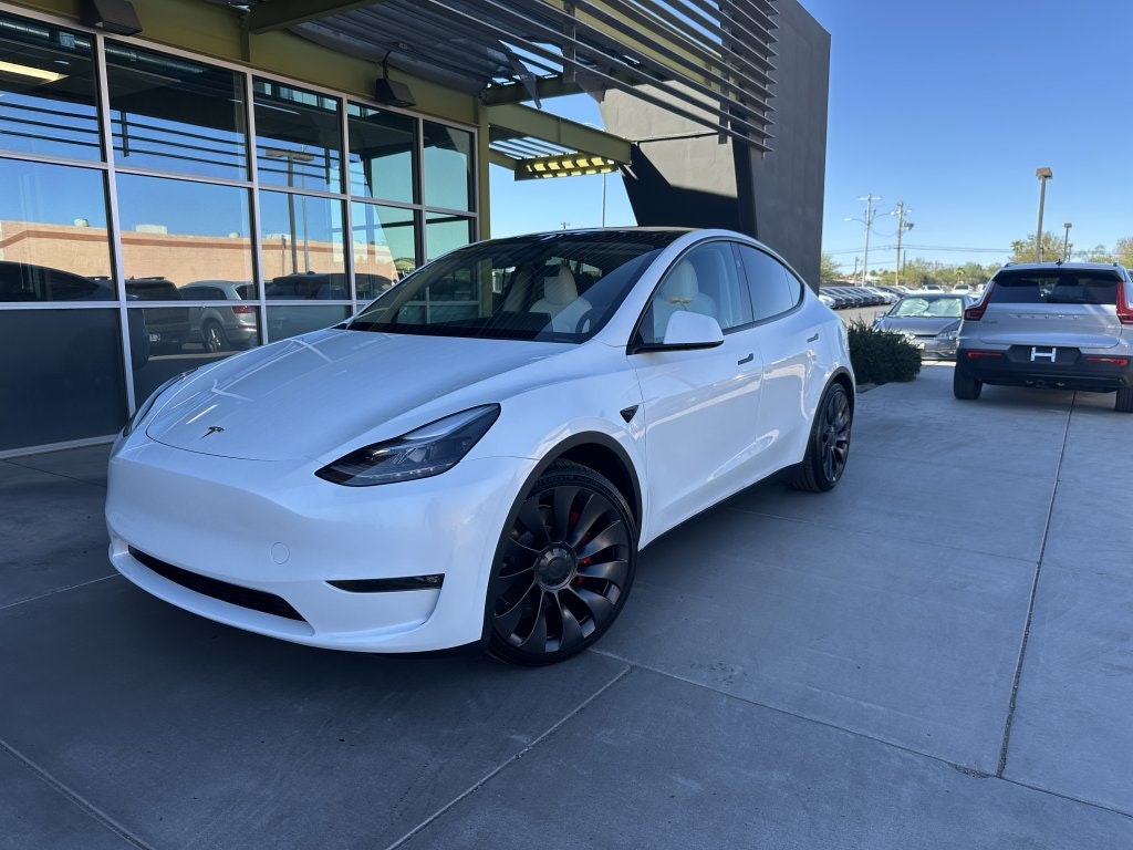 2023 Tesla Model Y Performance (947917) Main Image