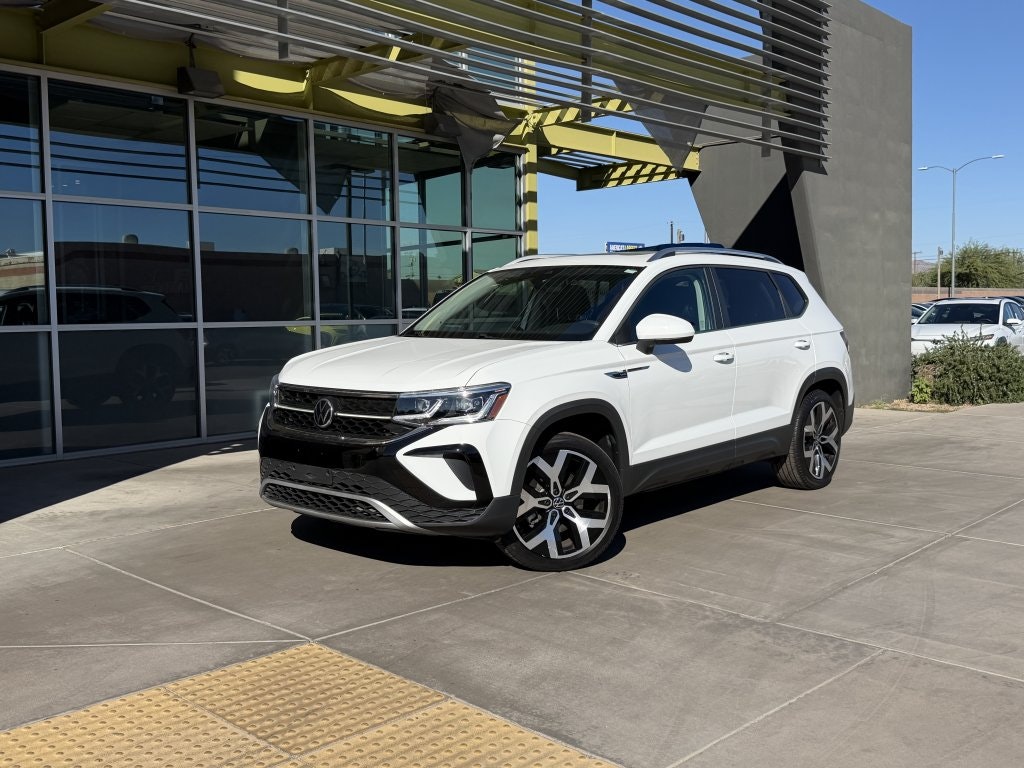 2022 Volkswagen Taos SEL (072452) Main Image