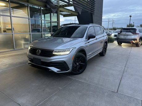 2023 Volkswagen Tiguan SE R-Line Black