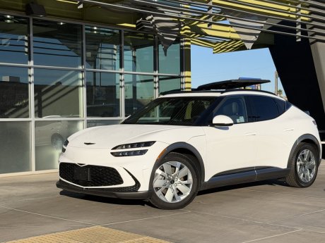 2025 Genesis GV60 Standard
