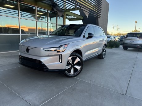 2025 Volvo EX90 Plus