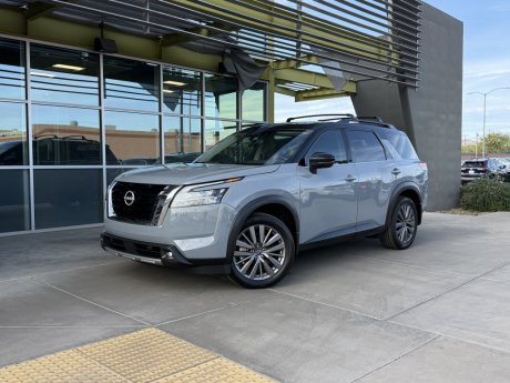 2024 Nissan Pathfinder SL