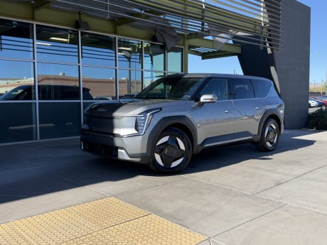 2024 Kia EV9 Light Long Range