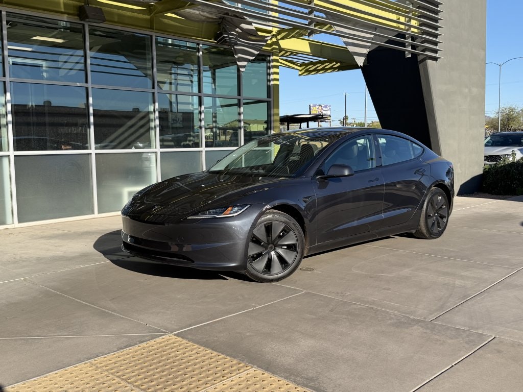 2024 Tesla Model 3 Long Range (725915) Main Image