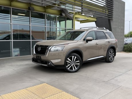 2024 Nissan Pathfinder Platinum
