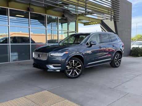 2023 Volvo XC90 Plus