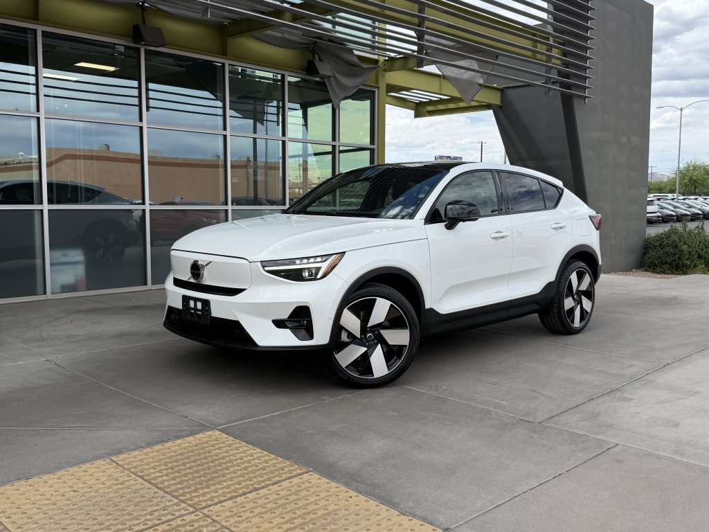 2024 Volvo C40