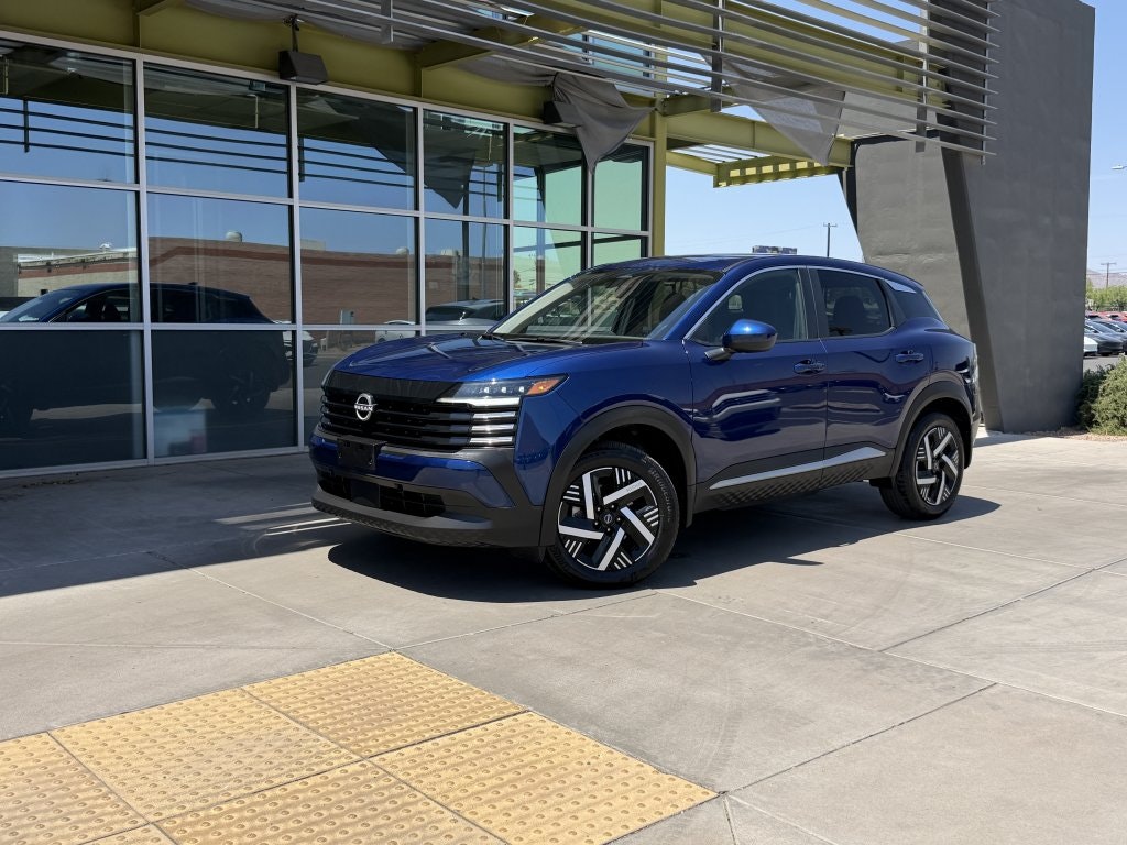2025 Nissan Kicks SV (337790) Main Image