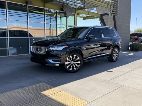 2023 Volvo XC90 B6 Plus