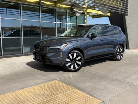 2025 Volvo EX90 Plus