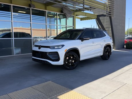 2025 Volkswagen Tiguan SE R-Line Black