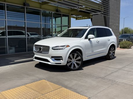 2025 Volvo XC90 Plug-In Hybrid Core