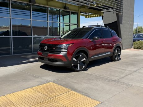 2025 Nissan Kicks SR