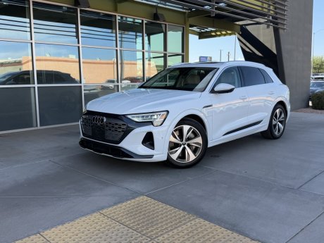 2024 Audi Q8 e-tron Premium Plus