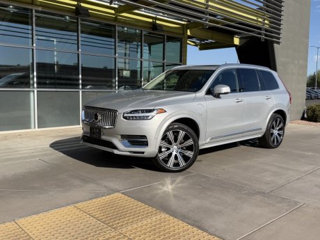2024 Volvo XC90 Recharge Plug-In Hybrid Plus Bright Theme